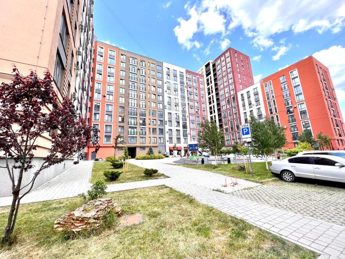 Osapart Hotel In A Complex Semycvit 4 Lviv Exteriör bild